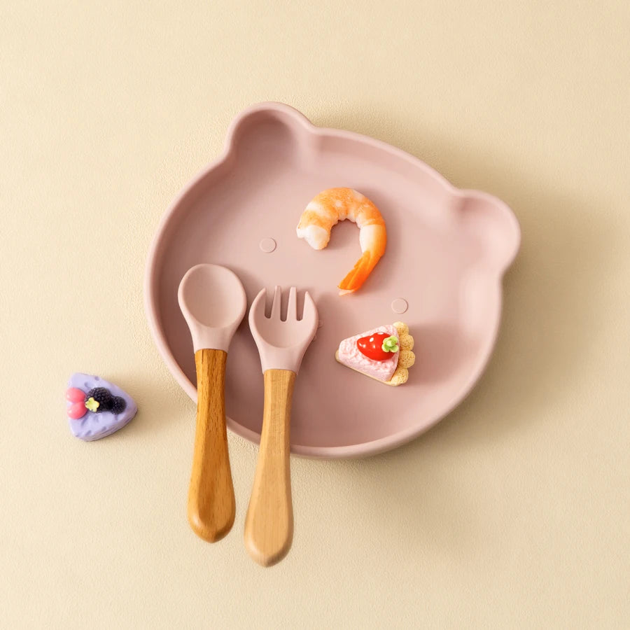 Dropshipping Silicone Baby Feeding Dishes Tableware for Kids Children Sucker Dishes Plate Toddle Training Spoon Baby Stuff