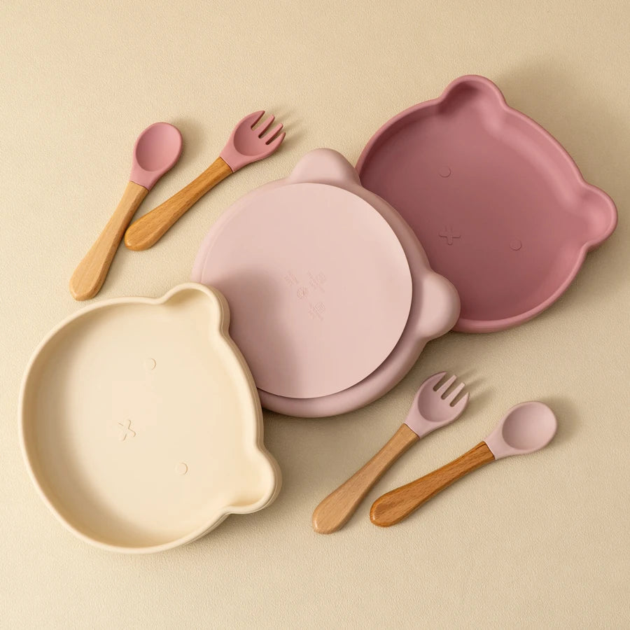 Dropshipping Silicone Baby Feeding Dishes Tableware for Kids Children Sucker Dishes Plate Toddle Training Spoon Baby Stuff